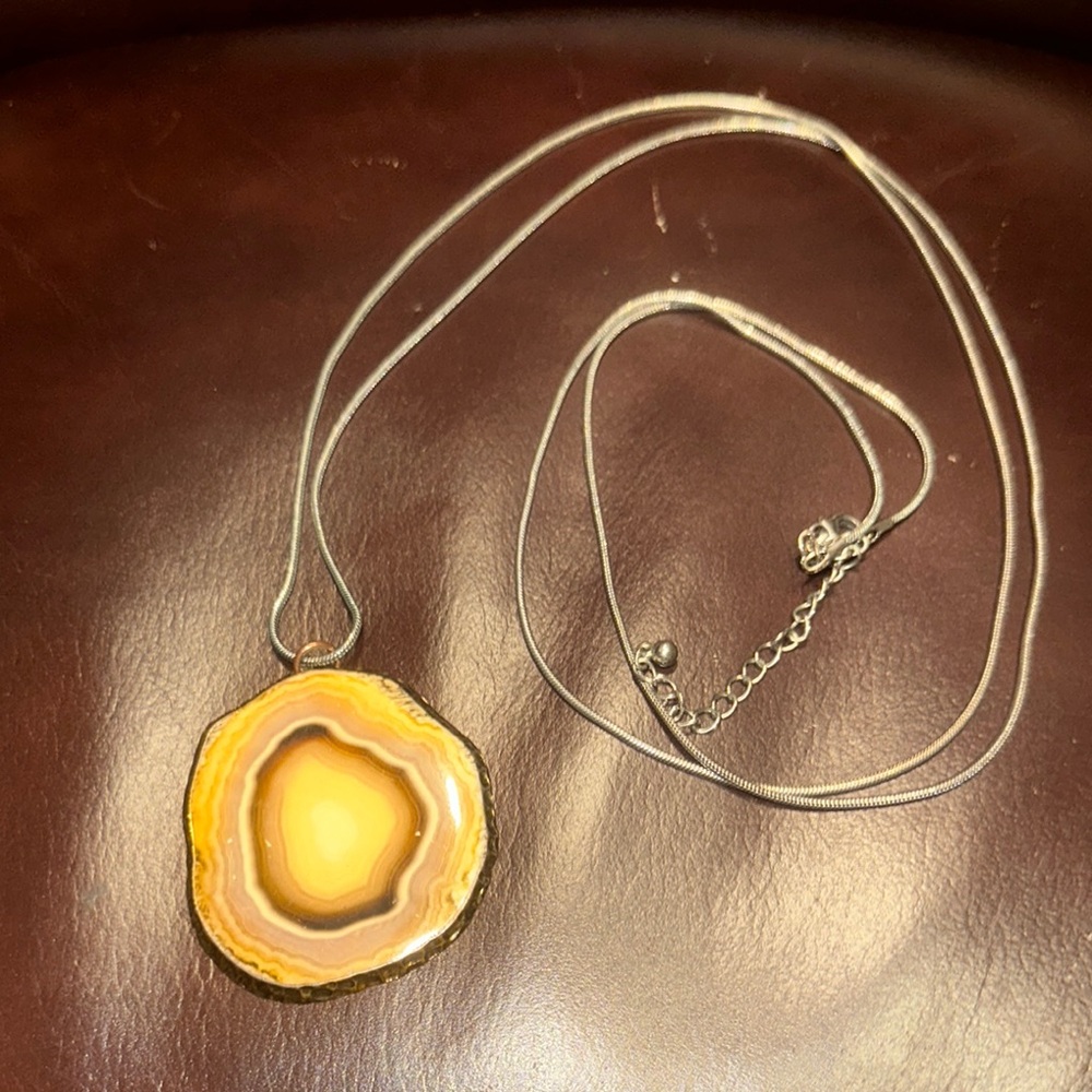Necklace with Sliced Agate Pendant